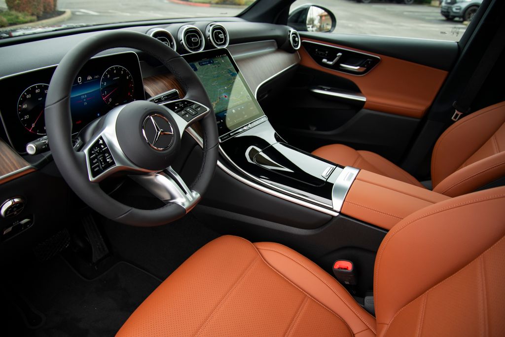 Thumbnail: 2026 Mercedes-Benz GLC - 2