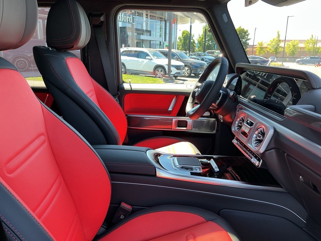 Thumbnail: 2026 Mercedes-Benz G-Class - 11