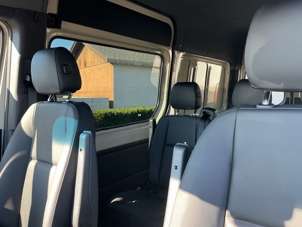 Thumbnail: 2026 Mercedes-Benz Sprinter - 12