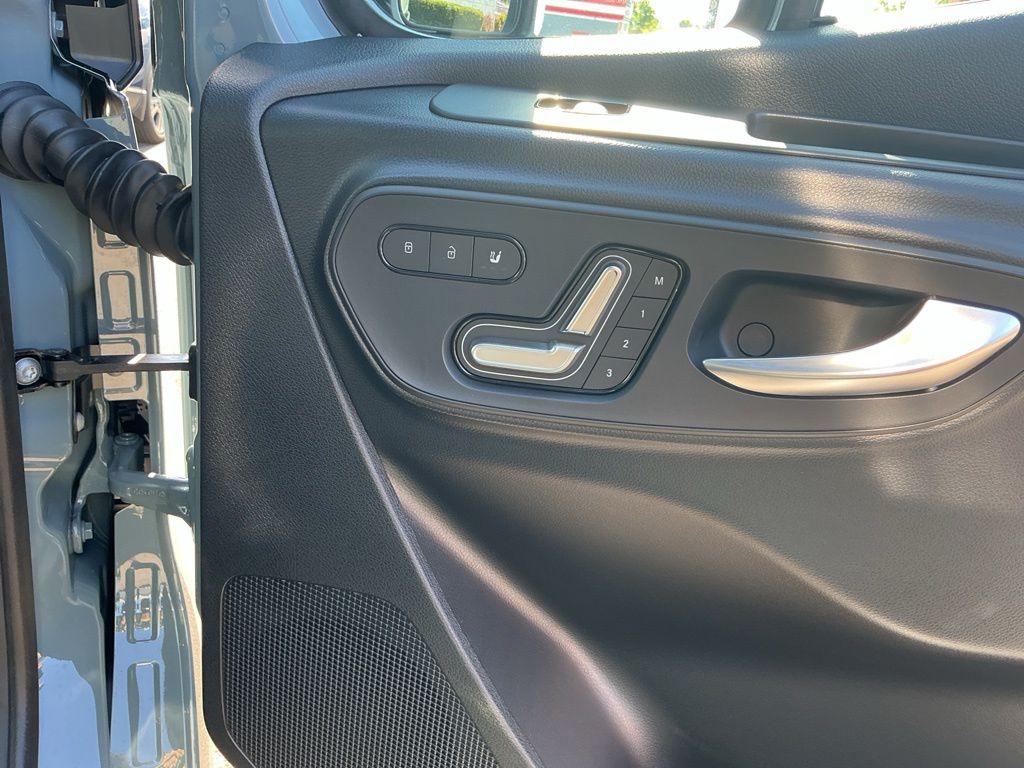 Thumbnail: 2026 Mercedes-Benz Sprinter - 23