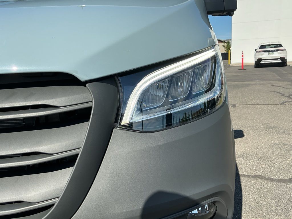 Thumbnail: 2026 Mercedes-Benz Sprinter - 14