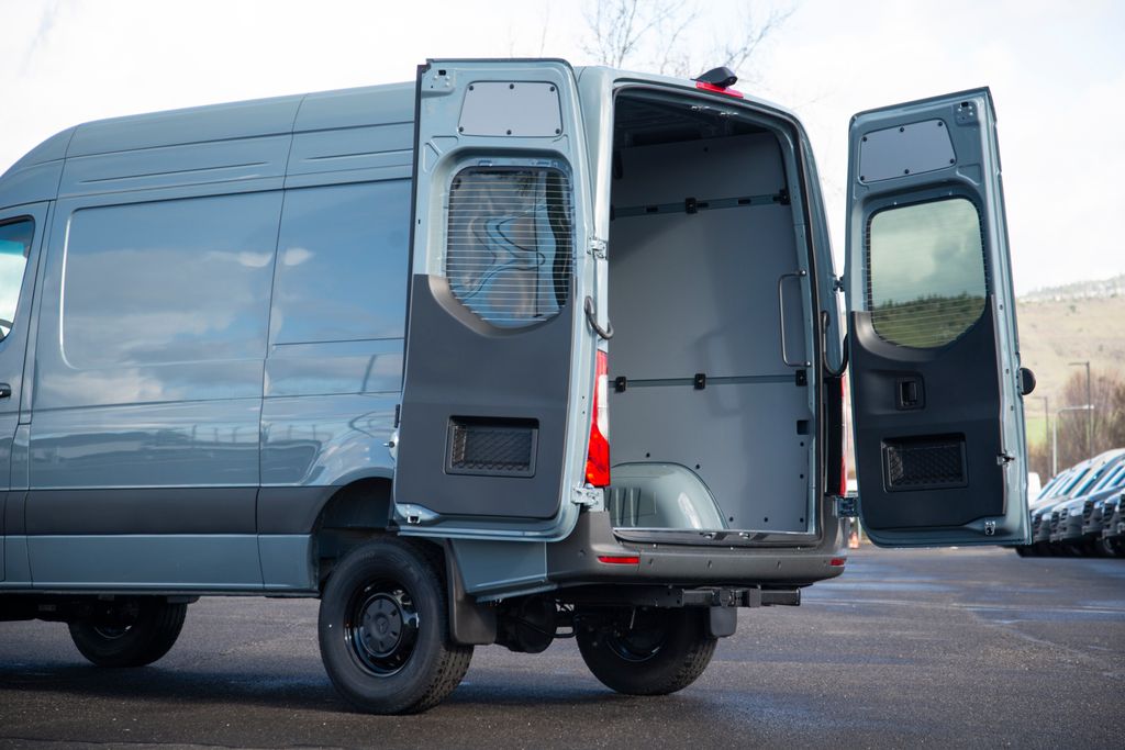 Thumbnail: 2026 Mercedes-Benz Sprinter - 18