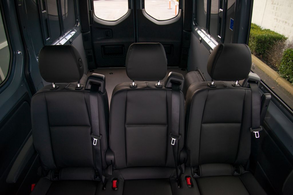 Thumbnail: 2026 Mercedes-Benz Sprinter - 9