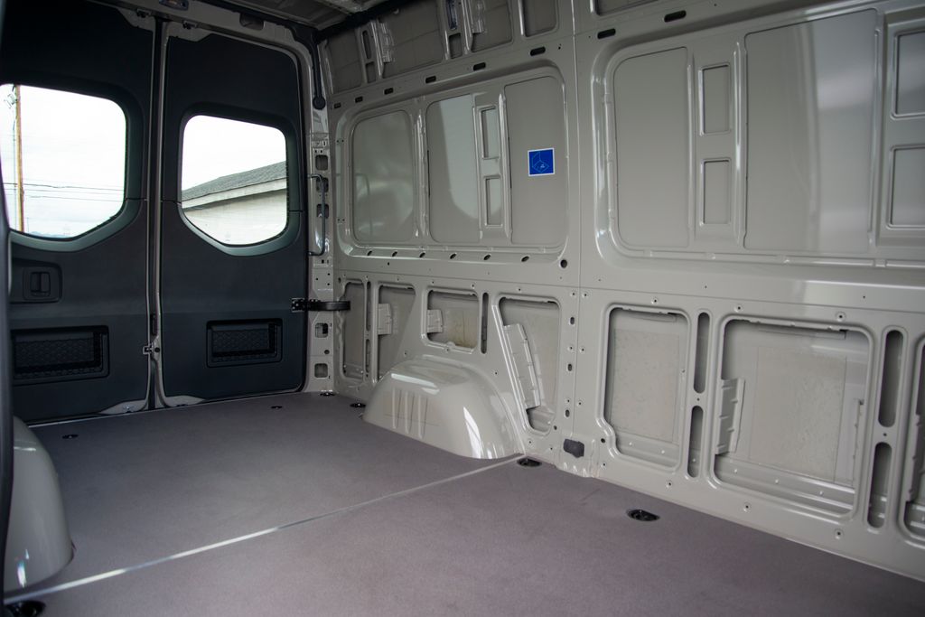 Thumbnail: 2026 Mercedes-Benz Sprinter - 11