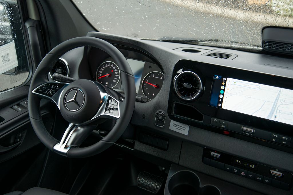 Thumbnail: 2026 Mercedes-Benz Sprinter - 11