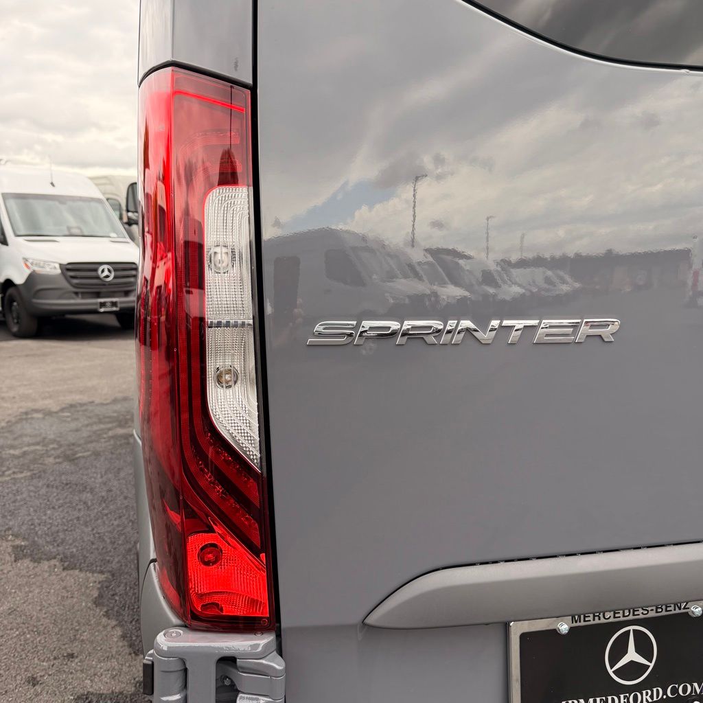 Thumbnail: 2026 Mercedes-Benz Sprinter - 19