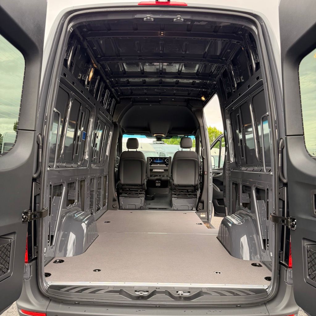 Thumbnail: 2026 Mercedes-Benz Sprinter - 24