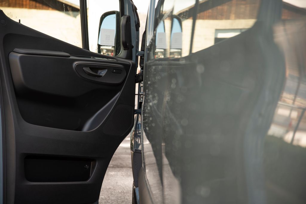 Thumbnail: 2026 Mercedes-Benz Sprinter - 19