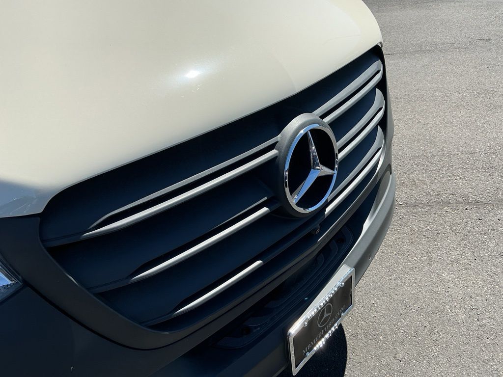 Thumbnail: 2026 Mercedes-Benz Sprinter - 16