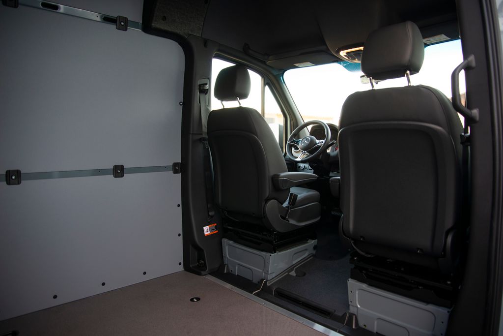 Thumbnail: 2026 Mercedes-Benz Sprinter - 20