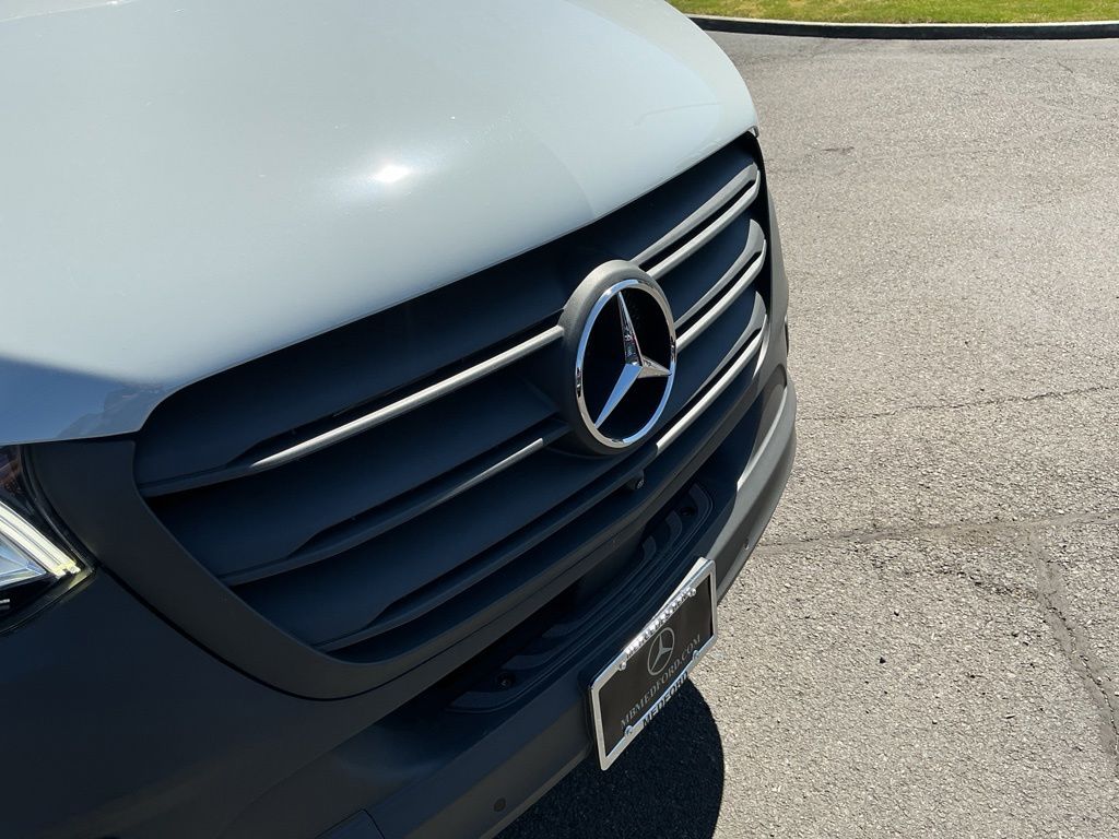 Thumbnail: 2026 Mercedes-Benz Sprinter - 15