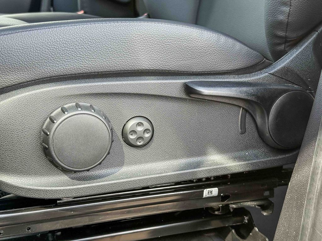 Thumbnail: 2026 Mercedes-Benz Sprinter - 24
