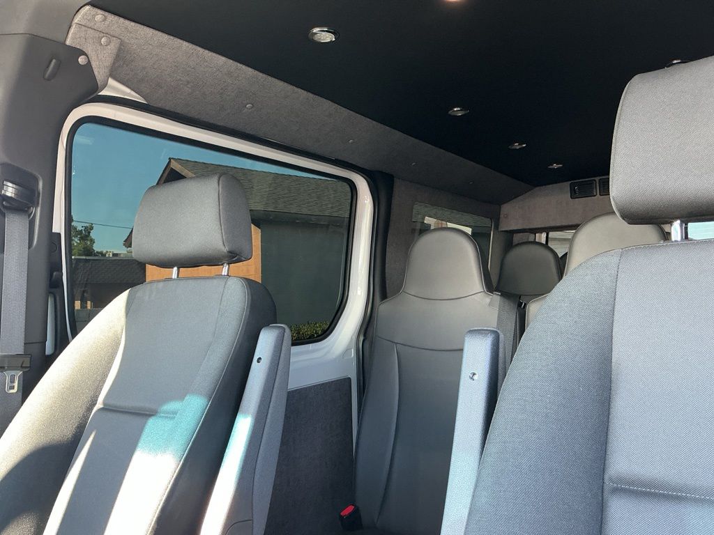 Thumbnail: 2025 Mercedes-Benz Sprinter - 20