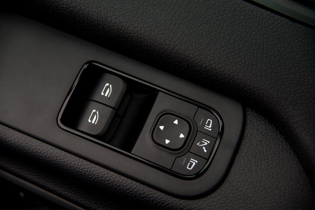 Thumbnail: 2025 Mercedes-Benz Sprinter - 34