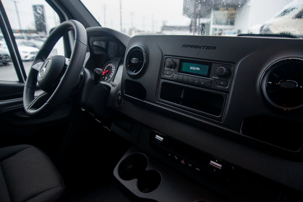 Thumbnail: 2025 Mercedes-Benz Sprinter - 36