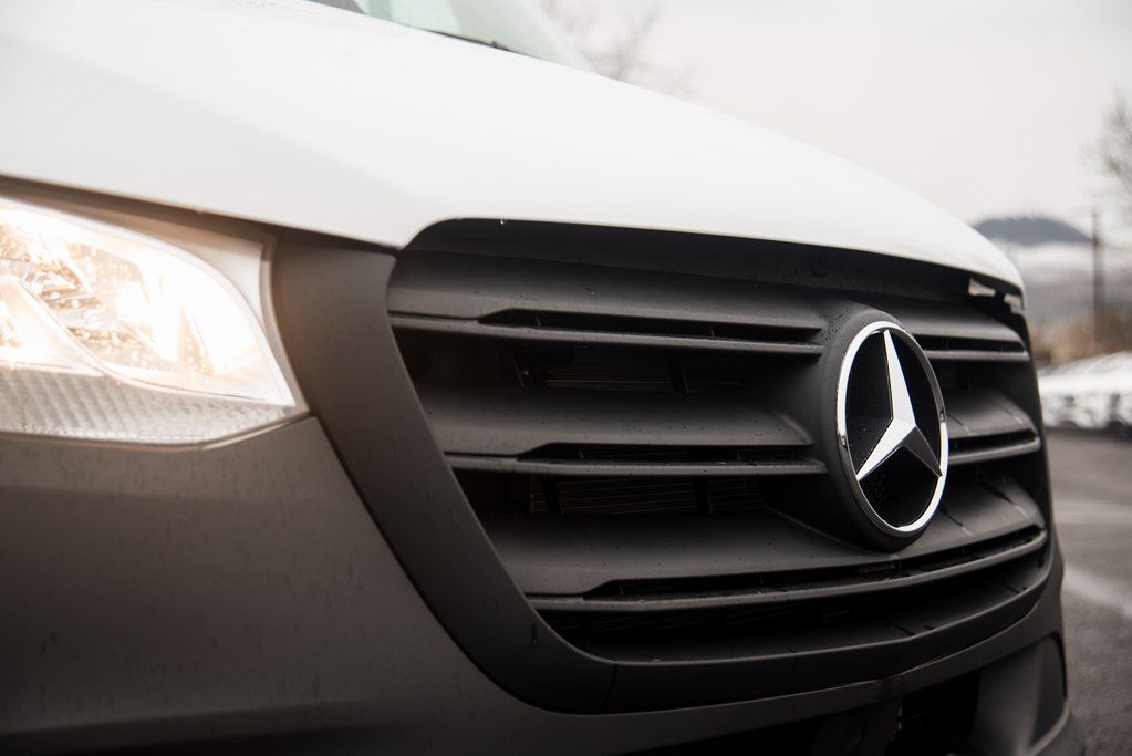 Thumbnail: 2025 Mercedes-Benz Sprinter - 27