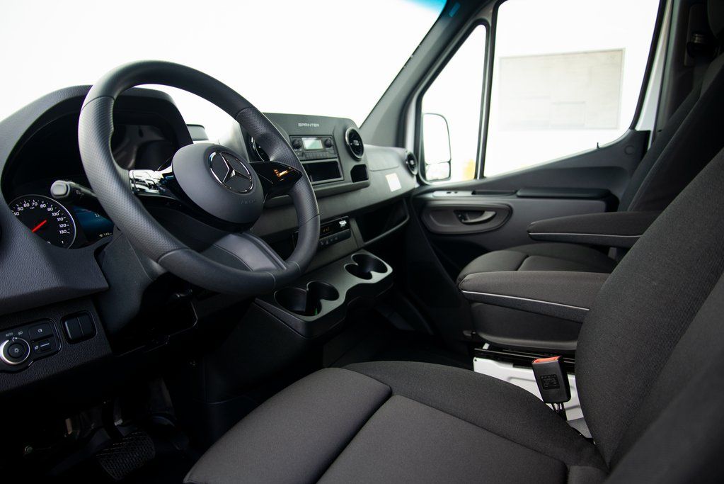 Thumbnail: 2026 Mercedes-Benz Sprinter - 2