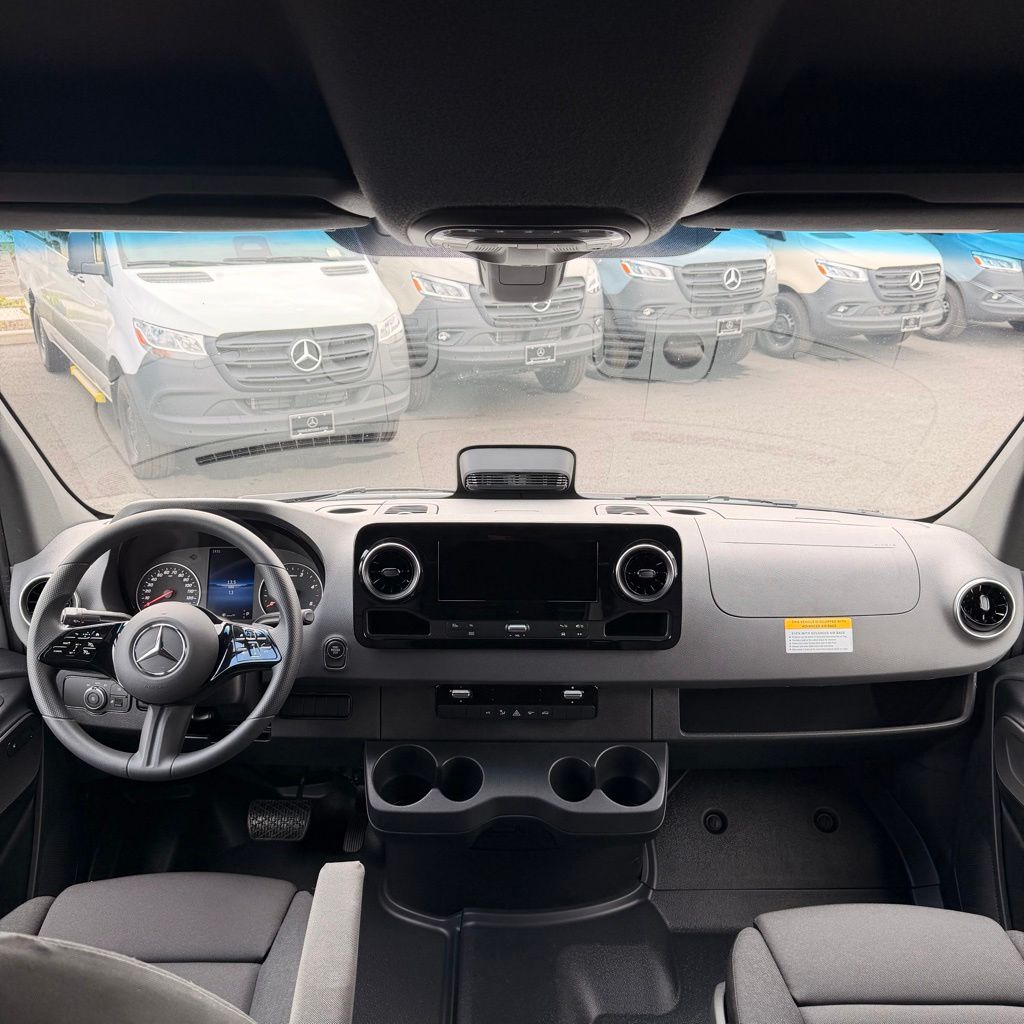 Thumbnail: 2026 Mercedes-Benz Sprinter - 2