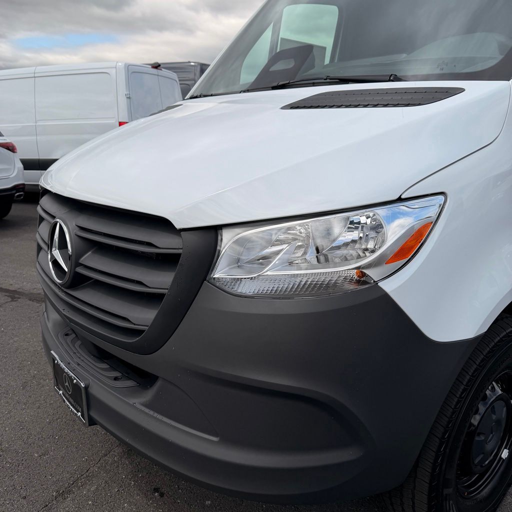 Thumbnail: 2026 Mercedes-Benz Sprinter - 18