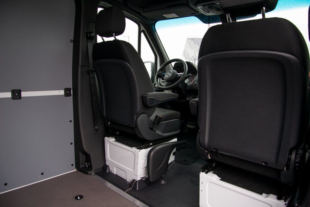 Thumbnail: 2026 Mercedes-Benz Sprinter - 20