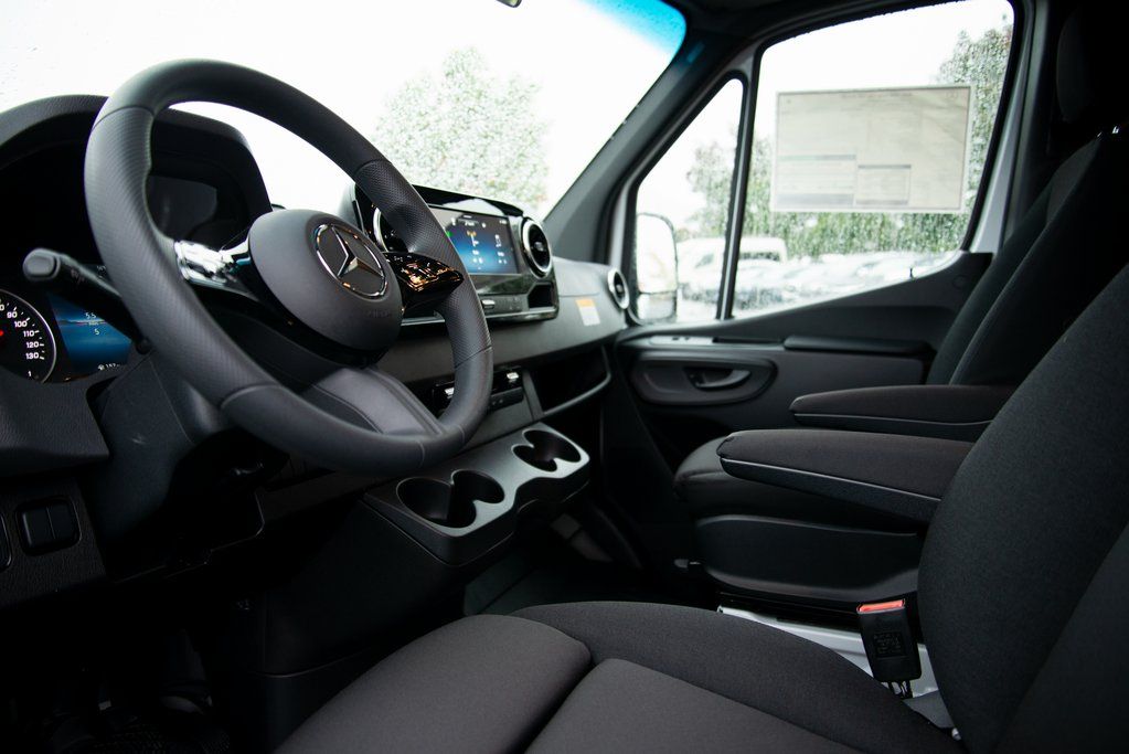 Thumbnail: 2026 Mercedes-Benz Sprinter - 2