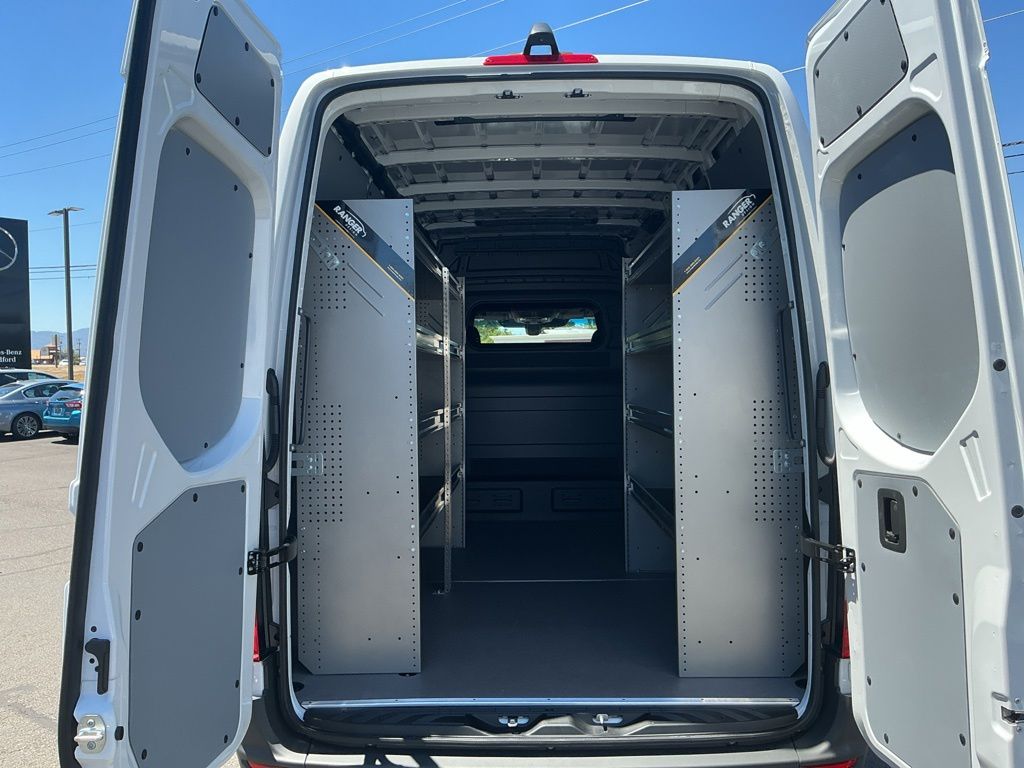 Thumbnail: 2026 Mercedes-Benz Sprinter - 28
