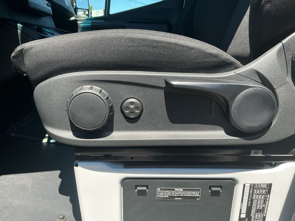 Thumbnail: 2026 Mercedes-Benz Sprinter - 19