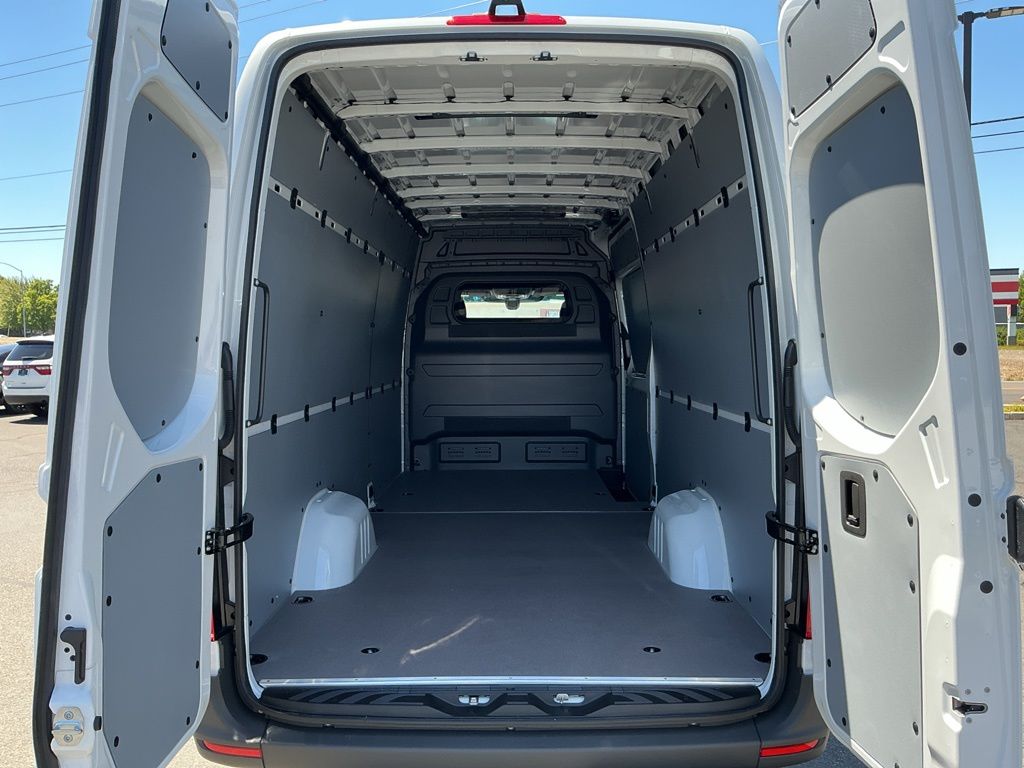 Thumbnail: 2026 Mercedes-Benz Sprinter - 26