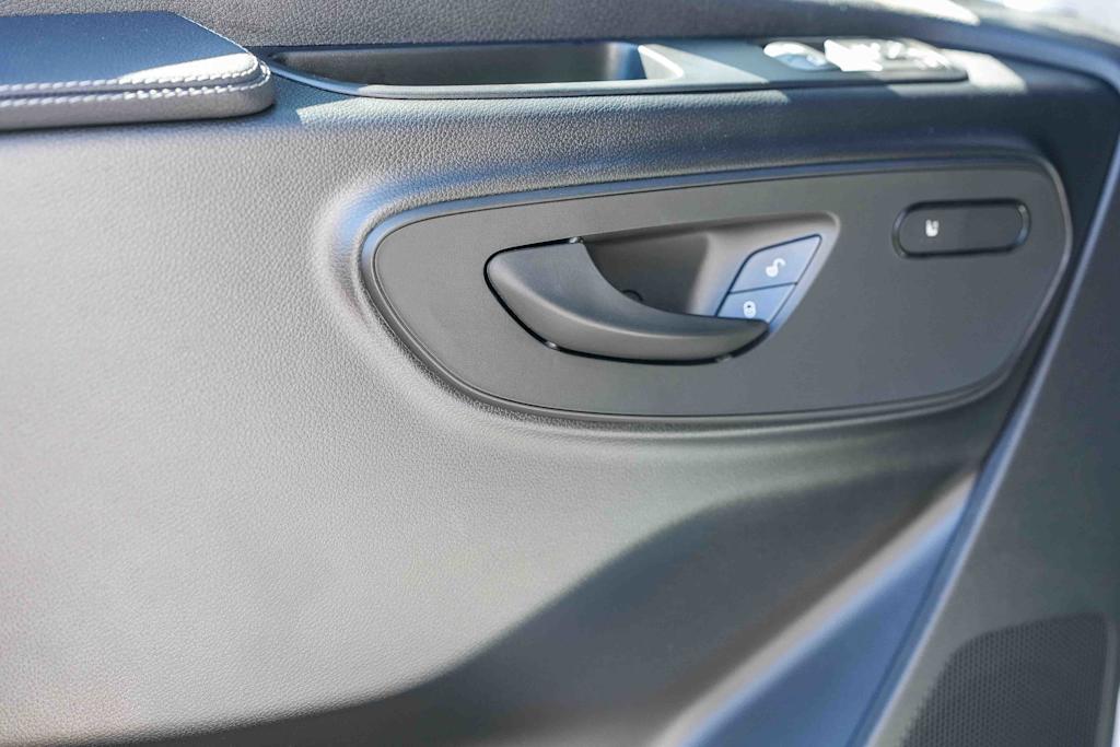 Thumbnail: 2026 Mercedes-Benz Sprinter - 22
