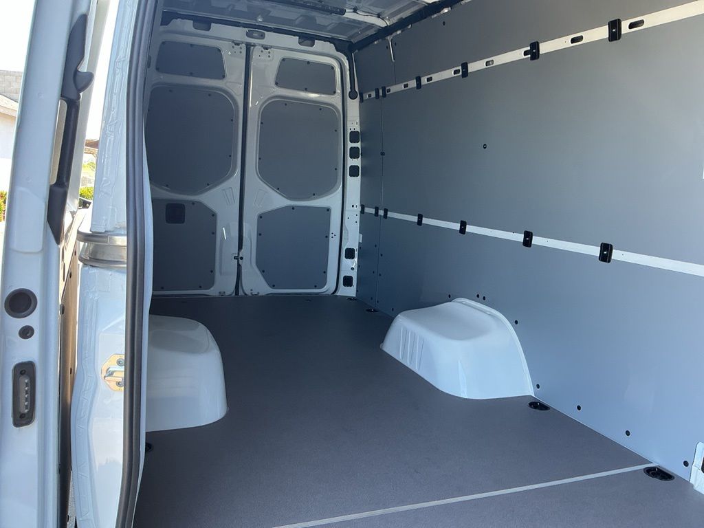 Thumbnail: 2026 Mercedes-Benz Sprinter - 25