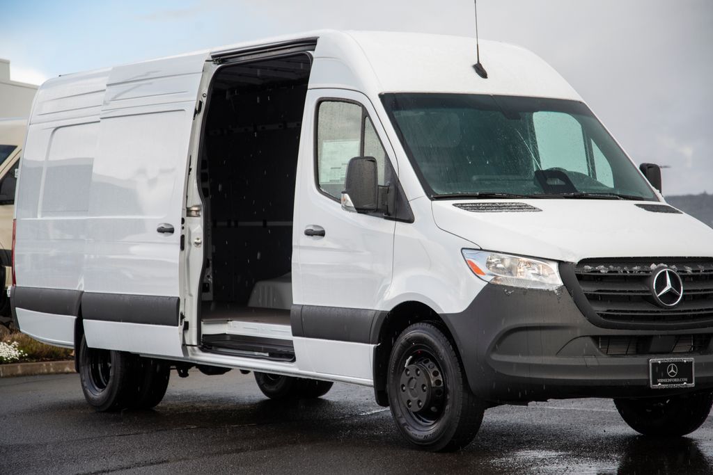 Thumbnail: 2026 Mercedes-Benz Sprinter - 18