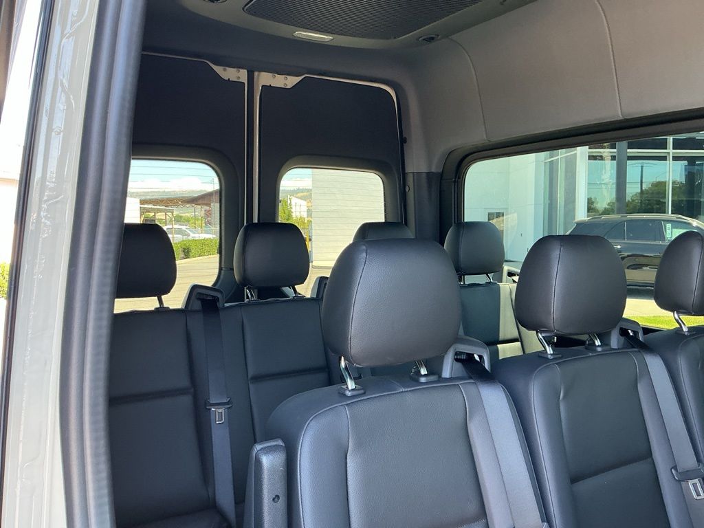Thumbnail: 2026 Mercedes-Benz Sprinter - 27