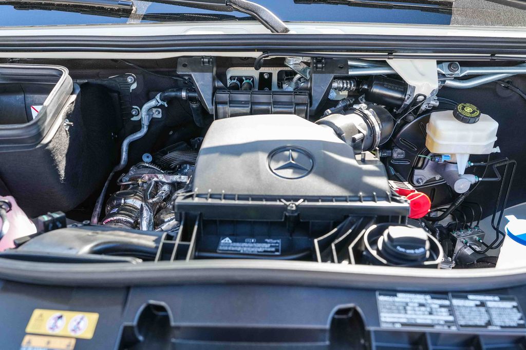 Thumbnail: 2026 Mercedes-Benz Sprinter - 8