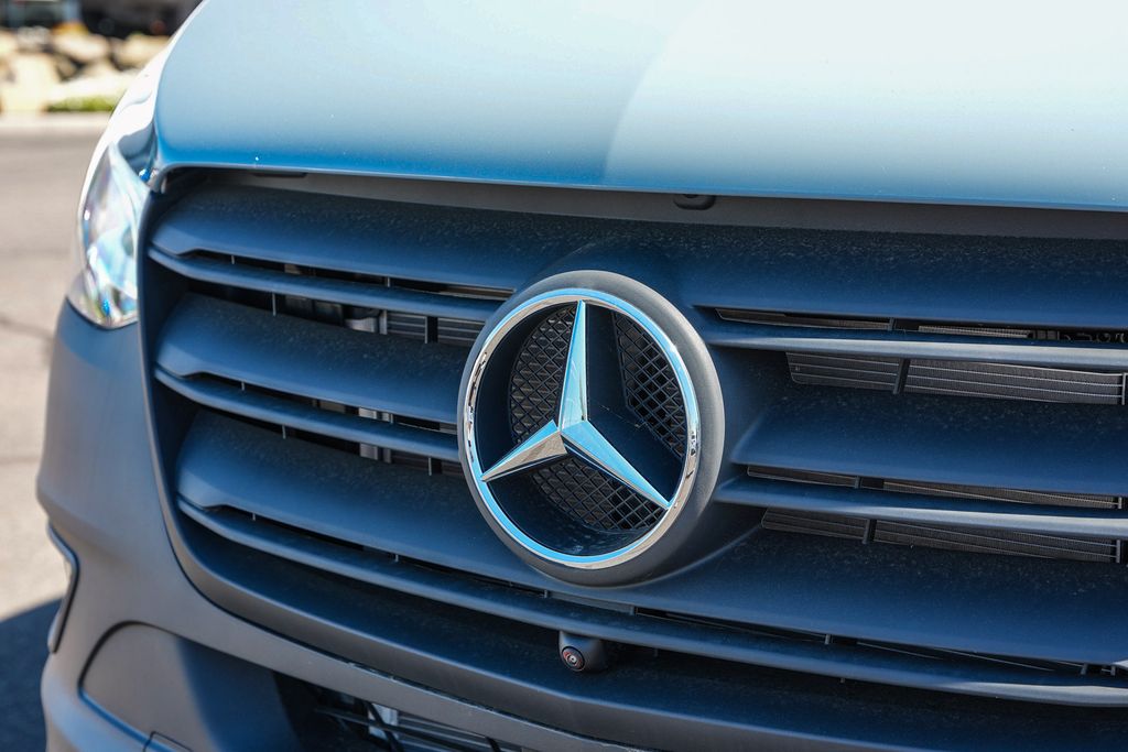 Thumbnail: 2026 Mercedes-Benz Sprinter - 5