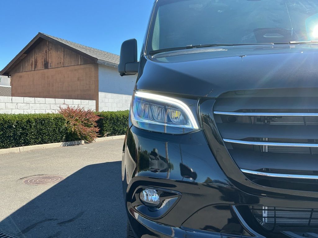 Thumbnail: 2026 Mercedes-Benz Sprinter - 6