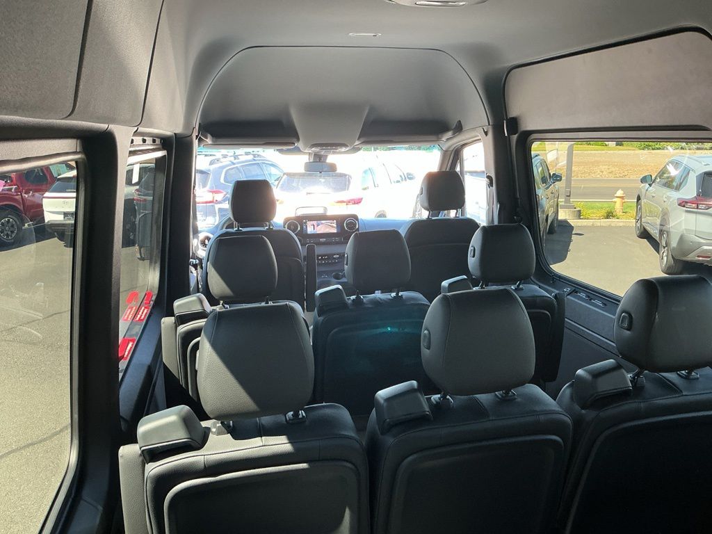Thumbnail: 2026 Mercedes-Benz Sprinter - 27