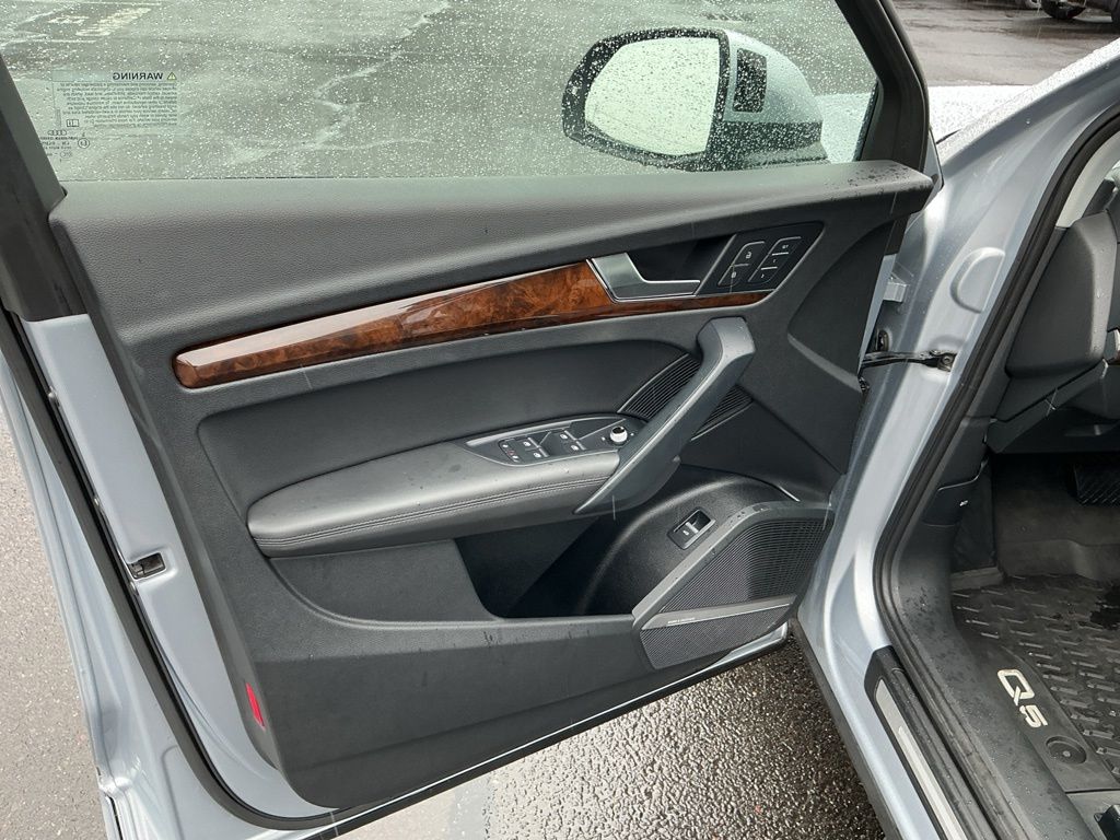 Thumbnail: 2019 Audi Q5 - 23