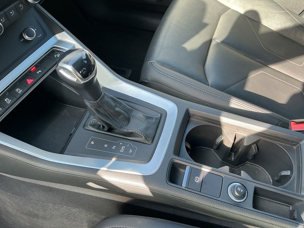 Thumbnail: 2025 Audi Q3 - 15