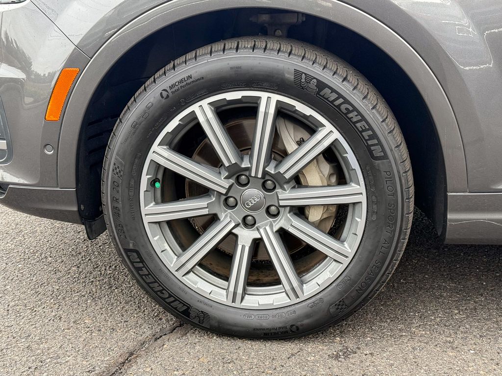 Thumbnail: 2019 Audi Q7 - 22