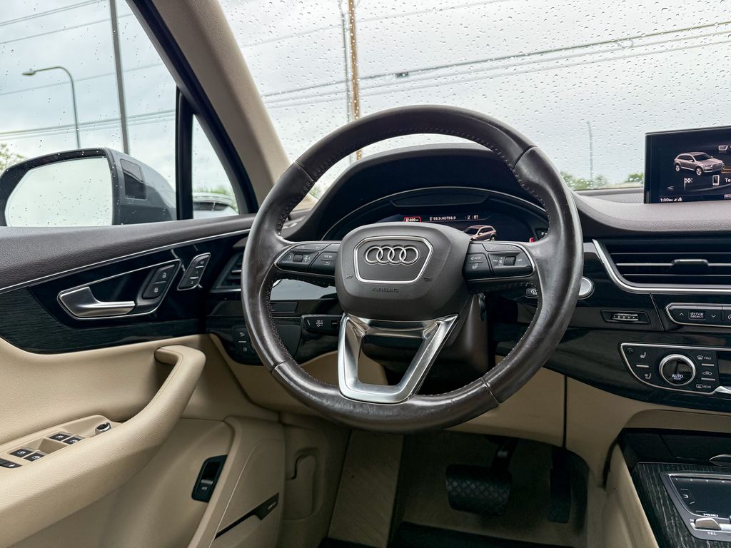 Thumbnail: 2019 Audi Q7 - 12