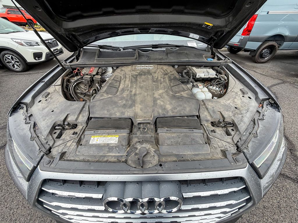 Thumbnail: 2019 Audi Q7 - 7