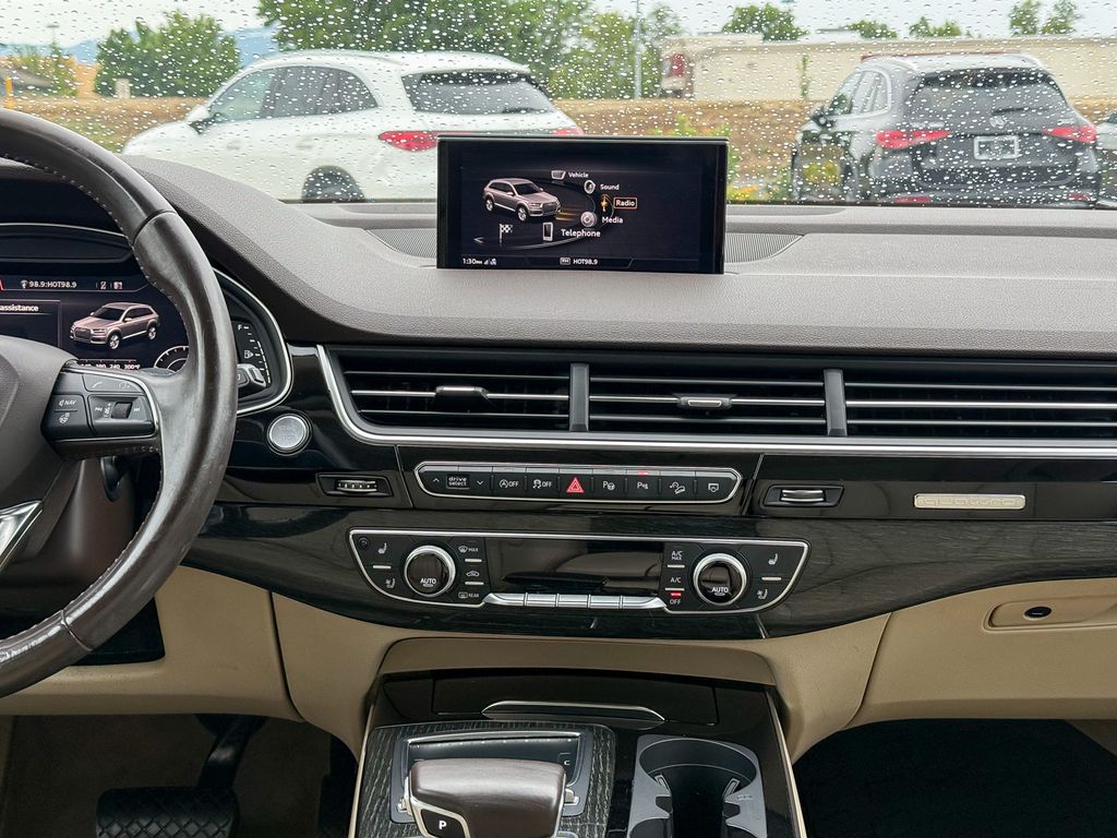 Thumbnail: 2019 Audi Q7 - 8