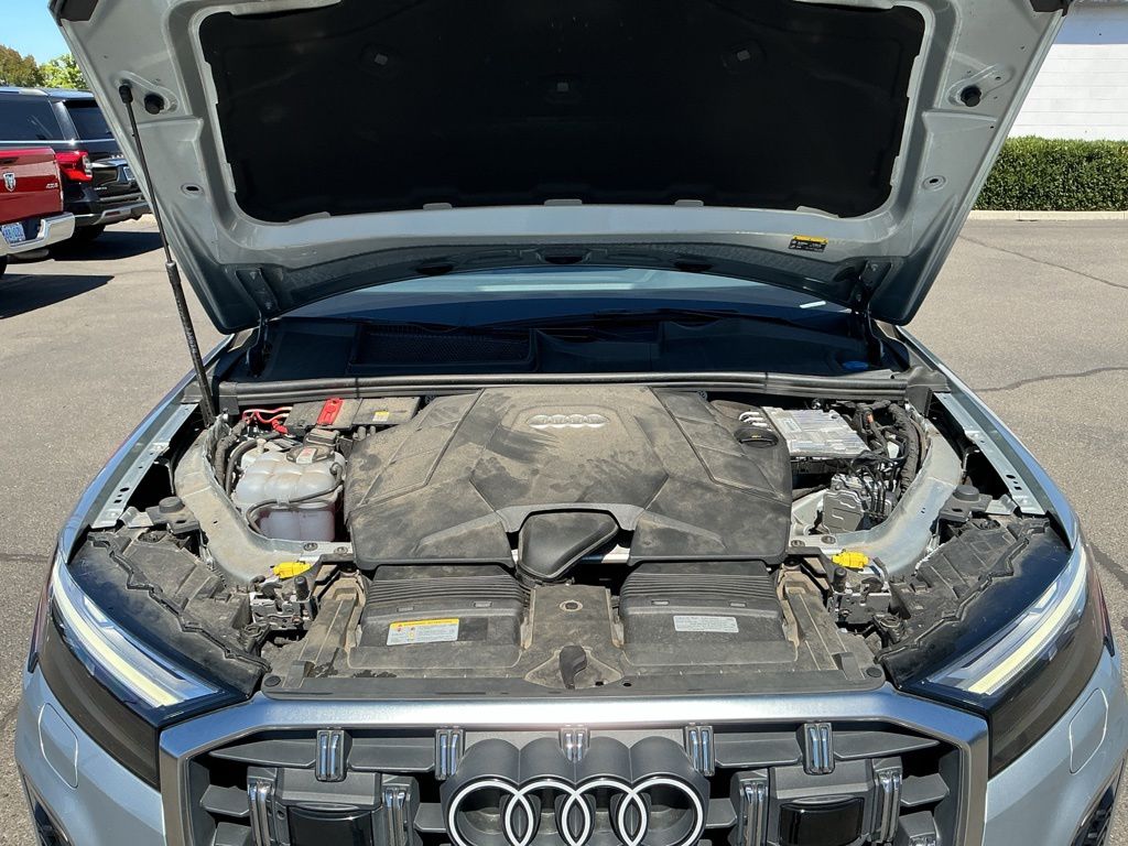 Thumbnail: 2025 Audi Q7 - 8