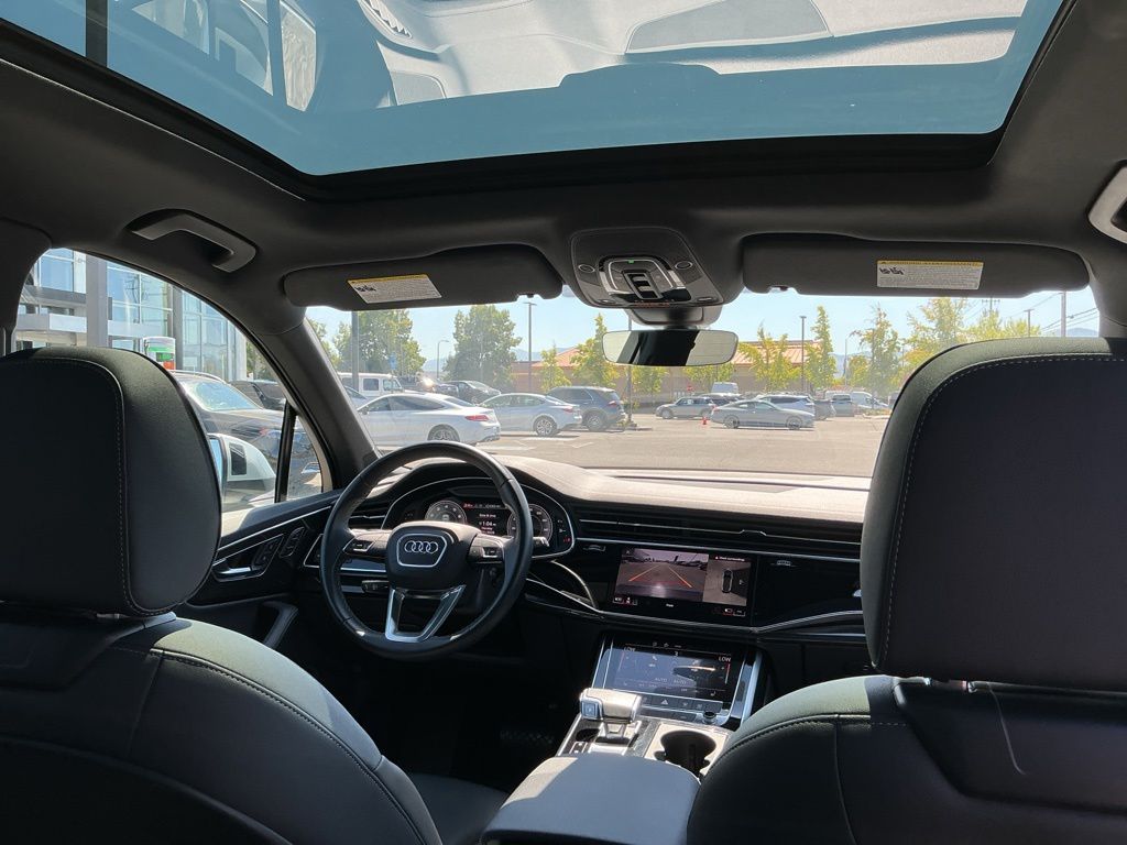 Thumbnail: 2025 Audi Q7 - 2