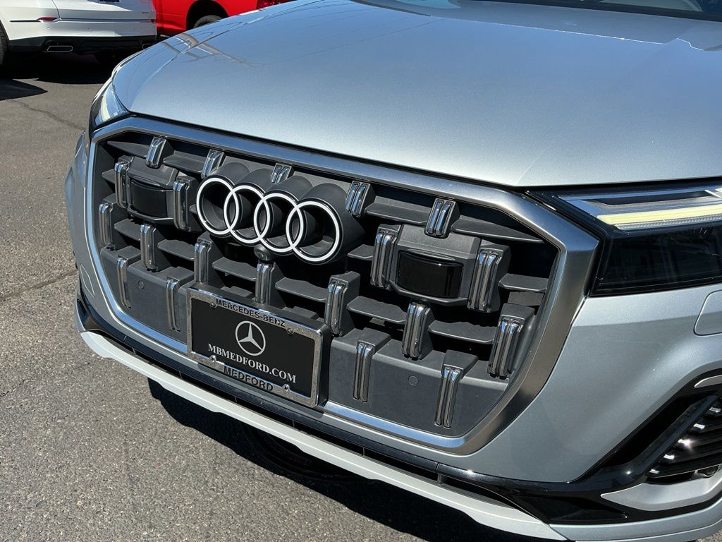 Thumbnail: 2025 Audi Q7 - 6