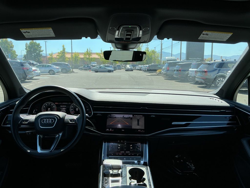 Thumbnail: 2025 Audi Q7 - 9