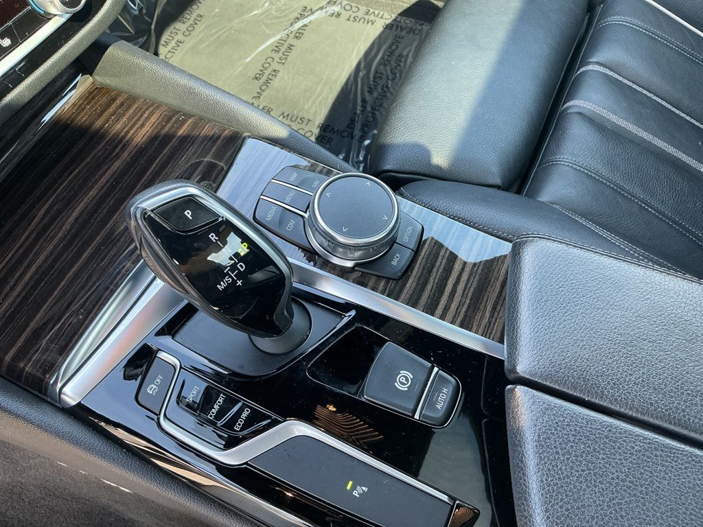Thumbnail: 2018 BMW 5 Series - 15