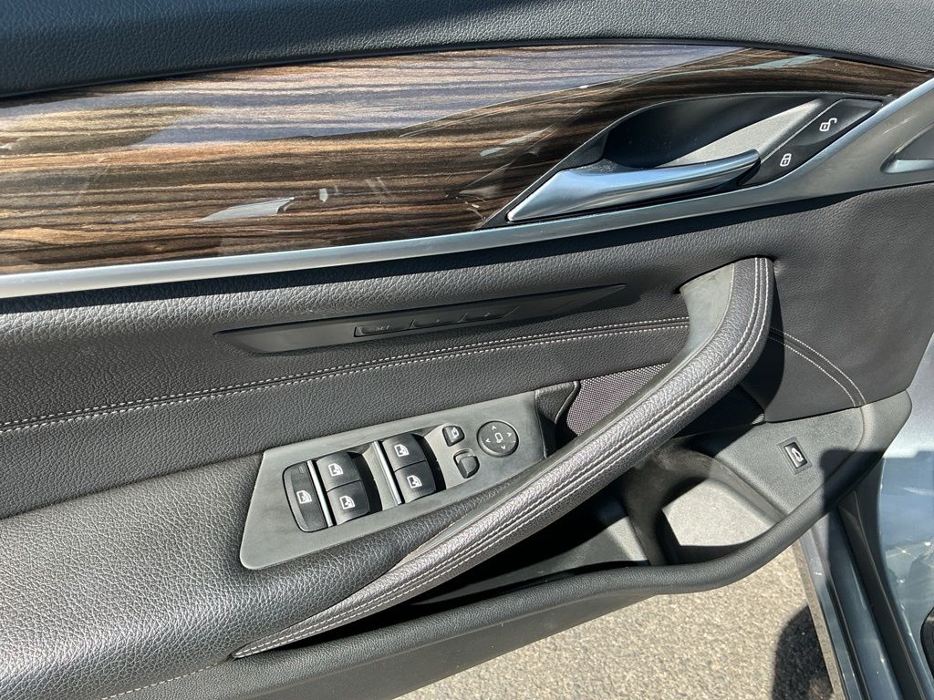 Thumbnail: 2018 BMW 5 Series - 27