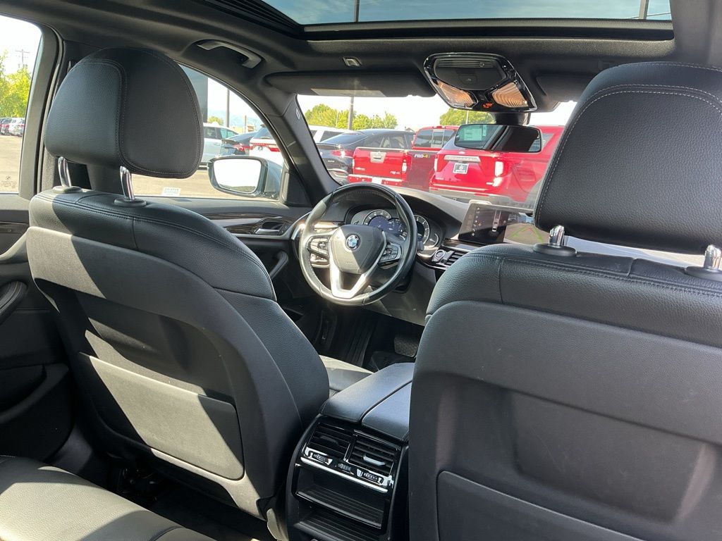 Thumbnail: 2018 BMW 5 Series - 30