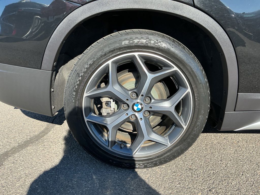 Thumbnail: 2016 BMW X1 - 20